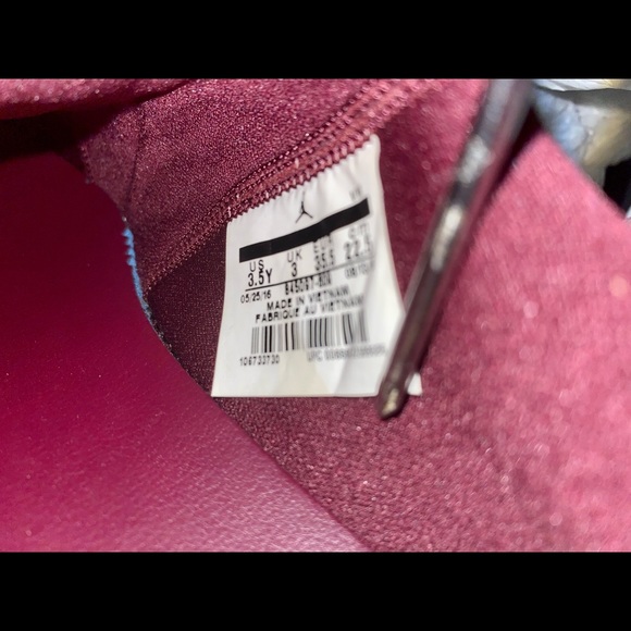 Nike Jordan Deca Fly Premium HC GG auburn velvet and gold - Picture 7 of 9